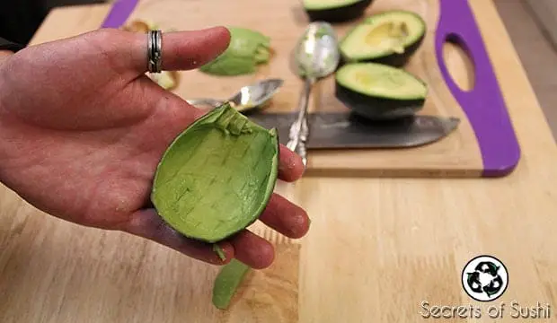 avocado roll peel