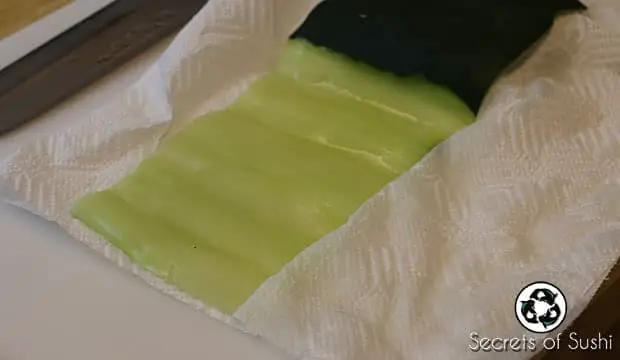 Drying cucumber of katsuramuki